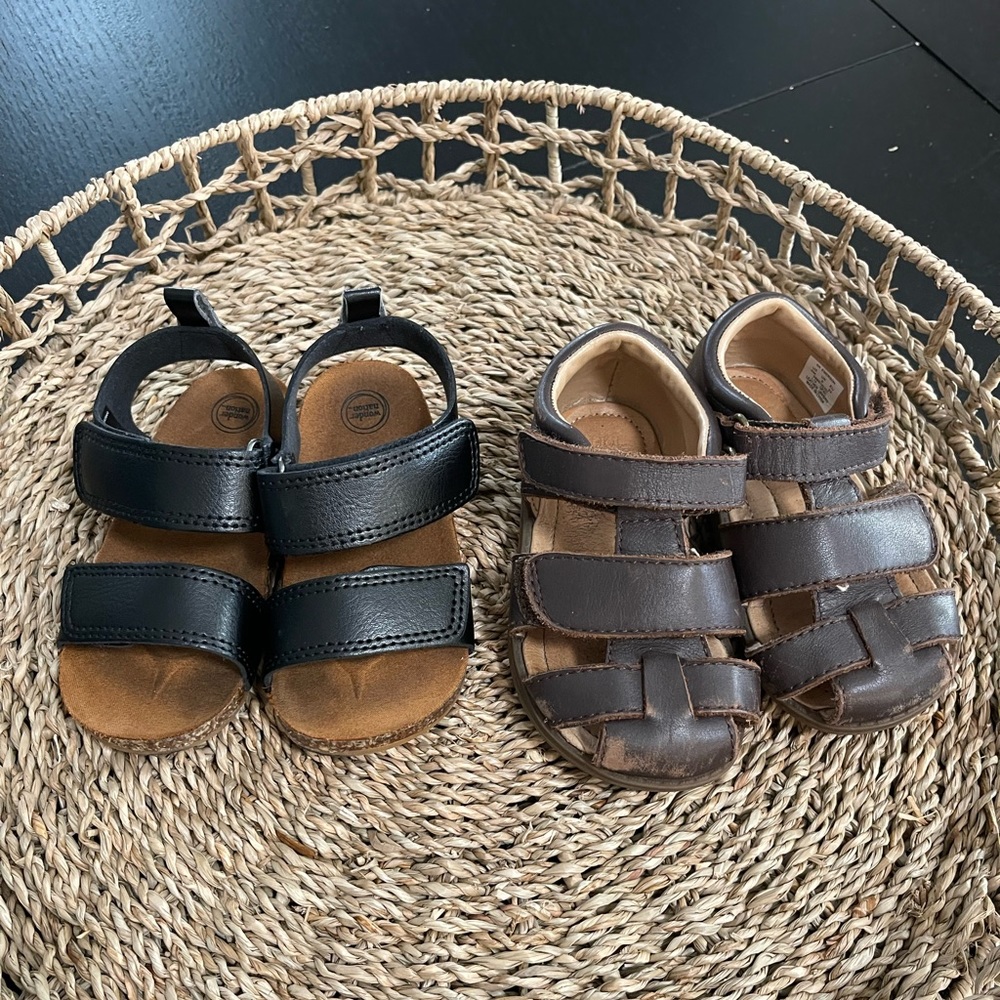 Toddler size 6 sandal bundle stride rite